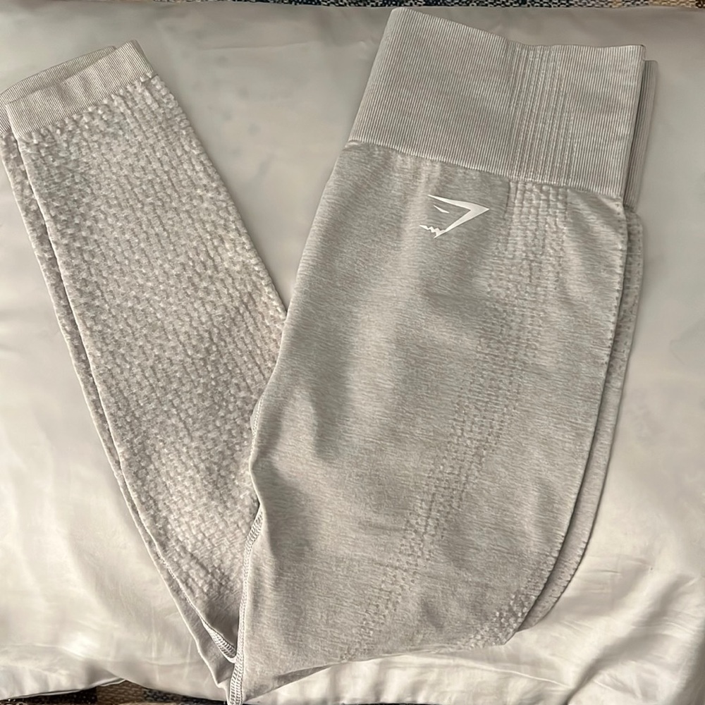Gymshark Seamless leggings -white/beige size S